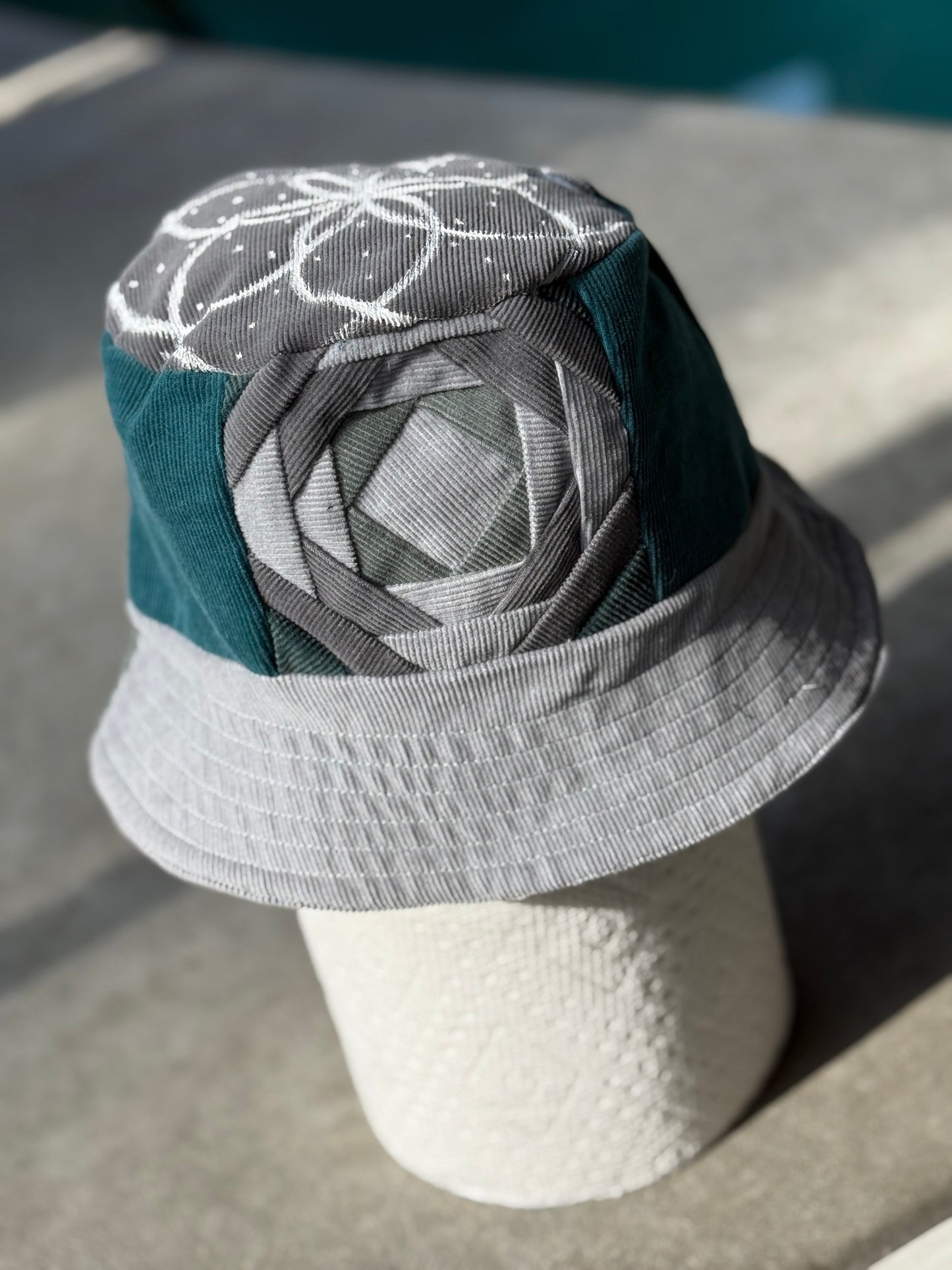Hand painted bucket hat/Reversable