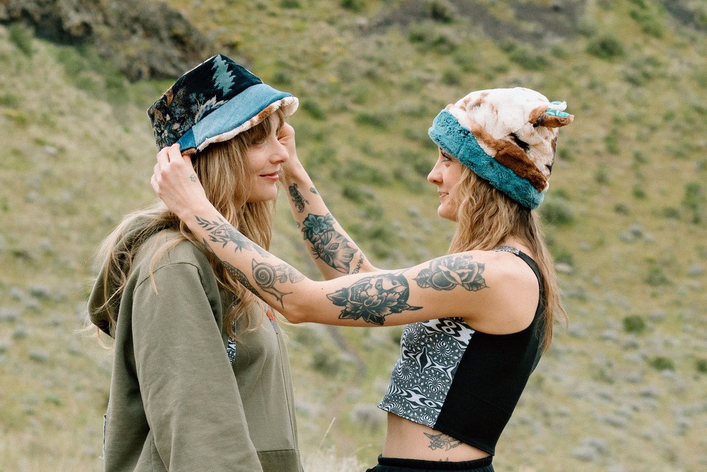 Fuzzy deadhead bucket